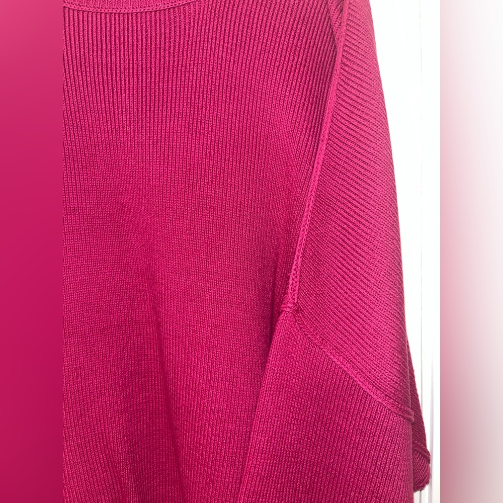 Pink sweater - Picture 3 of 3